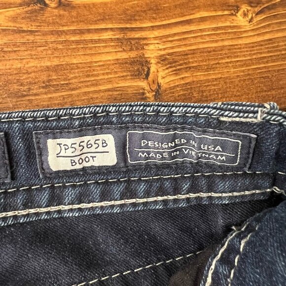 Miss Me Jeans Women’s Size 28 Wing Cross Embellished Medium Wash Bootcut Denim - Picture 5 of 10